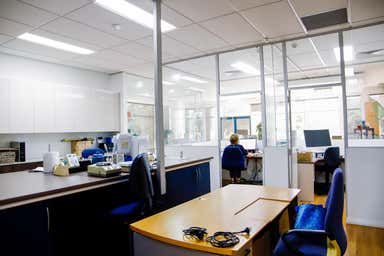 2/1 Maitland Place Norwest NSW 2153 - Image 4