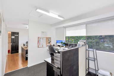 Unit 5, 90 Township Drive Burleigh Heads QLD 4220 - Image 4
