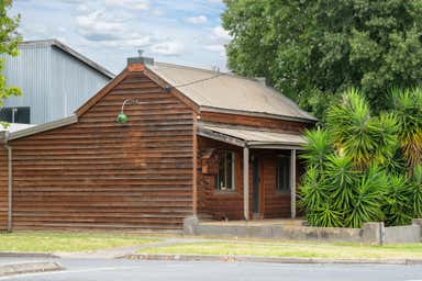 581 Hovell Street South Albury NSW 2640 - Image 3