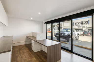 8/24 Carroll Street Wilsonton QLD 4350 - Image 4