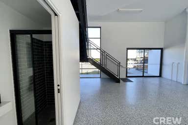 16/2 Case Street Southport QLD 4215 - Image 3
