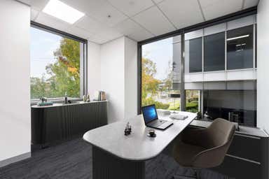 11/2 Brandon Park Drive Glen Waverley VIC 3150 - Image 3