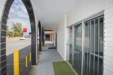 8/85 Dixon Road Rockingham WA 6168 - Image 4