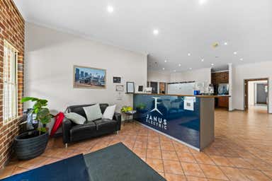 13 Apprentice Drive Berkeley Vale NSW 2261 - Image 3