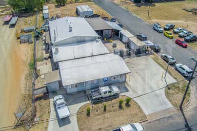 9B Industrial Dr Emerald QLD 4720 - Image 4