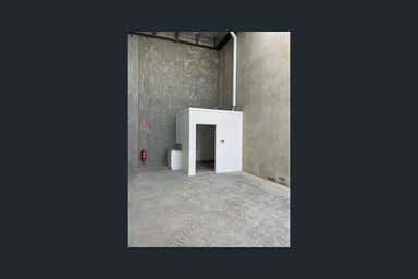 31/7 Seaside Parade North Shore VIC 3214 - Image 4