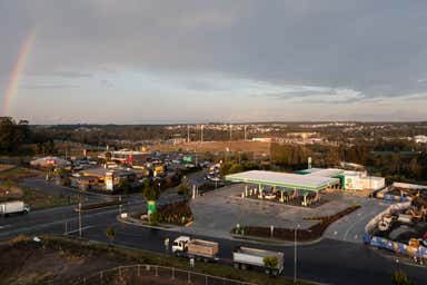 Station Stop Fast Food QSR, 3 Gateway Drive Augustine Heights QLD 4300 - Image 3