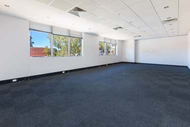 5 Turner Avenue Bentley WA 6102 - Image 4