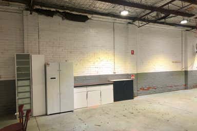 4 Manton Road Oakleigh South VIC 3167 - Image 4