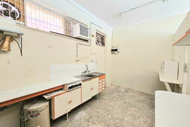 301 Rossmoyne Street Thornbury VIC 3071 - Image 4