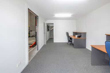 33/55 Commerce Circuit Yatala QLD 4207 - Image 2