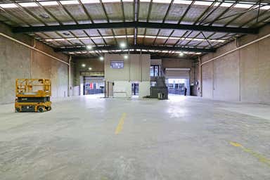 5 Meares Way Canning Vale WA 6155 - Image 3