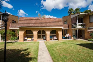 Residential Unit Complex, 521-527 Cowper Street Albury NSW 2640 - Image 4