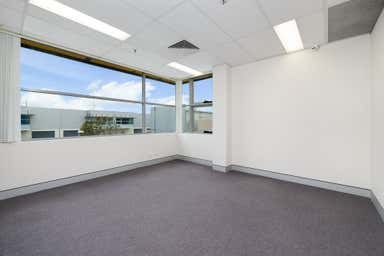 Unit 4/25 Gibbes Street Chatswood NSW 2067 - Image 3