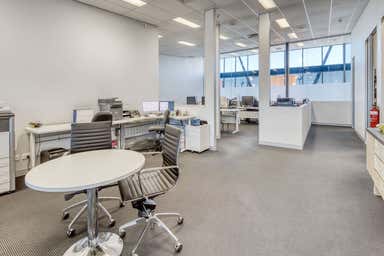 Unit 15, 8 Metroplex Avenue Murarrie QLD 4172 - Image 3