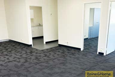 Office, 714 Kingsford Smith Drive Hamilton QLD 4007 - Image 3