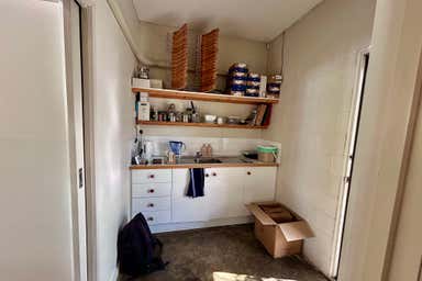 103 High Street Woodend , 103 High Street Woodend VIC 3442 - Image 4