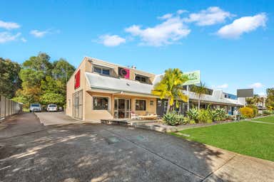 8/3 Commerce Court Noosaville QLD 4566 - Image 4