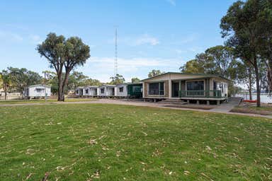 39-41 Acland Street, 38-40 South Terrace, Saunders Street Blanchetown SA 5357 - Image 3