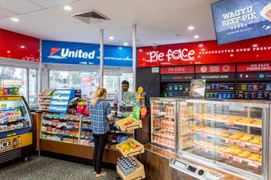 United Petroleum, 400 Luxford Road Lethbridge Park NSW 2770 - Image 3