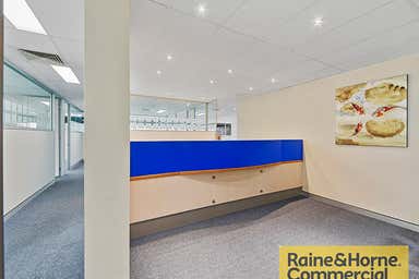 4/28 Fortescue Street Spring Hill QLD 4000 - Image 3