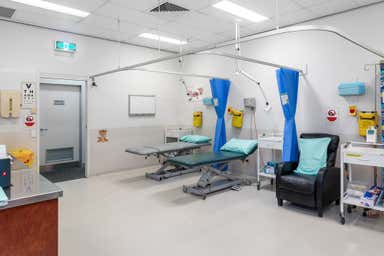 Albany Hills Radius Medical Centre, 49 Old Northern Road Albany Creek QLD 4035 - Image 4
