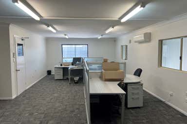 2/3273 Logan Road Underwood QLD 4119 - Image 3