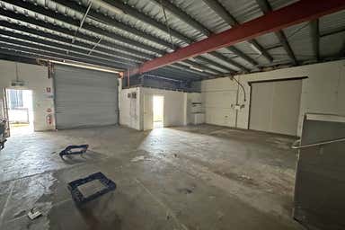 2/4 Commerce Avenue Warana QLD 4575 - Image 3