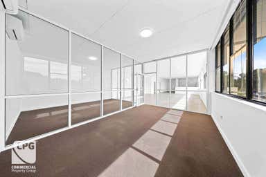 Suite 3/60-68 Box Road Taren Point NSW 2229 - Image 4