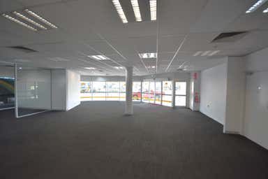 1-2/324 Griffith Road Lavington NSW 2641 - Image 3