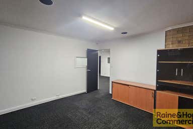 2/38 Hudson Road Albion QLD 4010 - Image 3