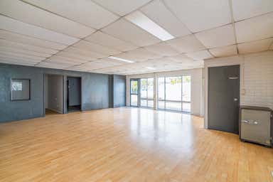 21 Walter Crescent Lawnton QLD 4501 - Image 4