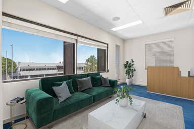 3B/3352 Pacific Highway Springwood QLD 4127 - Image 4