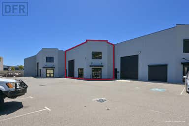 2/10 Chullora Bend Jandakot WA 6164 - Image 3