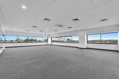 Westfield Knox Office Tower 425 Burwood Highway Wantirna VIC 3152 - Image 4