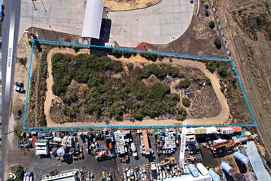 7 Cocos Drive Bibra Lake WA 6163 - Image 4