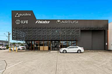 1/1129 Stanley Street East Coorparoo QLD 4151 - Image 3