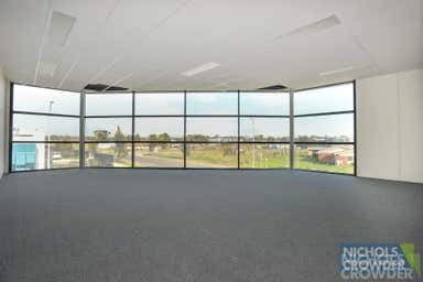 11B Whitfield Boulevard Cranbourne West VIC 3977 - Image 3