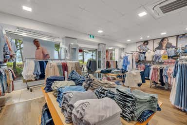 2/85 Mooloolaba Esplanade Mooloolaba QLD 4557 - Image 4