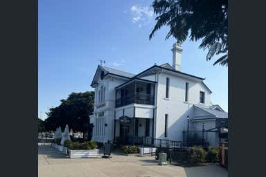 Sandgate Post Office Hotel, 1 Bowser Parade Sandgate QLD 4017 - Image 4