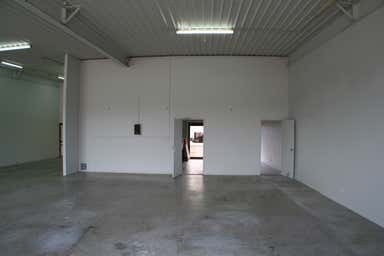 Unit 11-12, 12-16 Morrison Street Portsmith QLD 4870 - Image 4