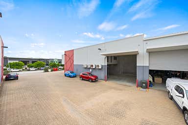 2/93 Rivergate Place Murarrie QLD 4172 - Image 3