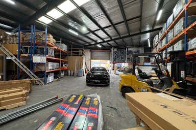 8 Handley Crescent Dandenong VIC 3175 - Image 3