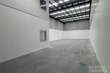 2/50 Futures Road Cranbourne West VIC 3977 - Image 3