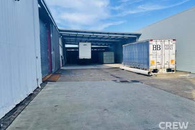 34 Ivan Street Arundel QLD 4214 - Image 3