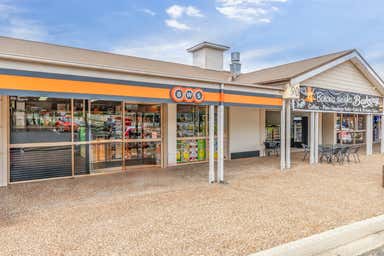 Boronia Heights Shopping Centre, 90 Parklands Avenue Boronia Heights QLD 4124 - Image 4