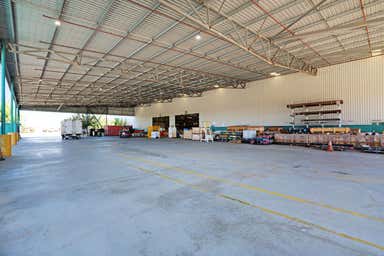 304 Berkshire Road Forrestfield WA 6058 - Image 4