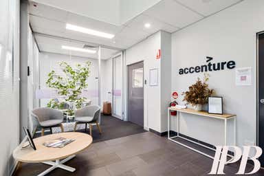 3/8 Metroplex Avenue Murarrie QLD 4172 - Image 4