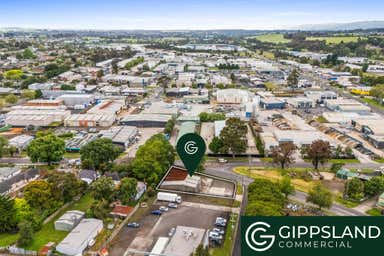 15 Mavis Avenue Warragul VIC 3820 - Image 3