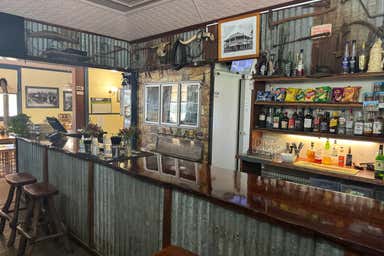 CROWN HOTEL, 47 TAYLOR STREET Maryvale QLD 4370 - Image 2